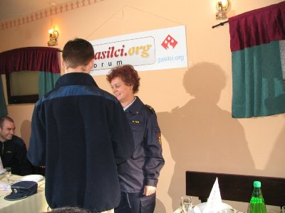 ...ki čaka, da jo Srečko kušne :)