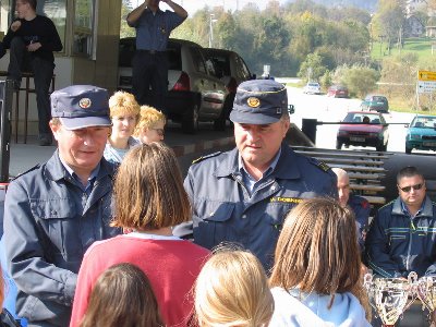 forumovca Milan in Marijan pri podelitvi pokalov.JPG