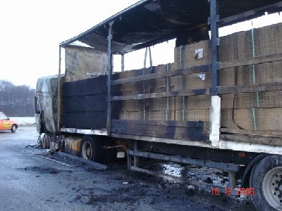 POŽAR VLAČILCA.jpg